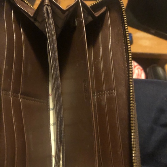 Coach Brown and Tan Signature Wallet, used, zipper pull missing - Picture 11 of 12